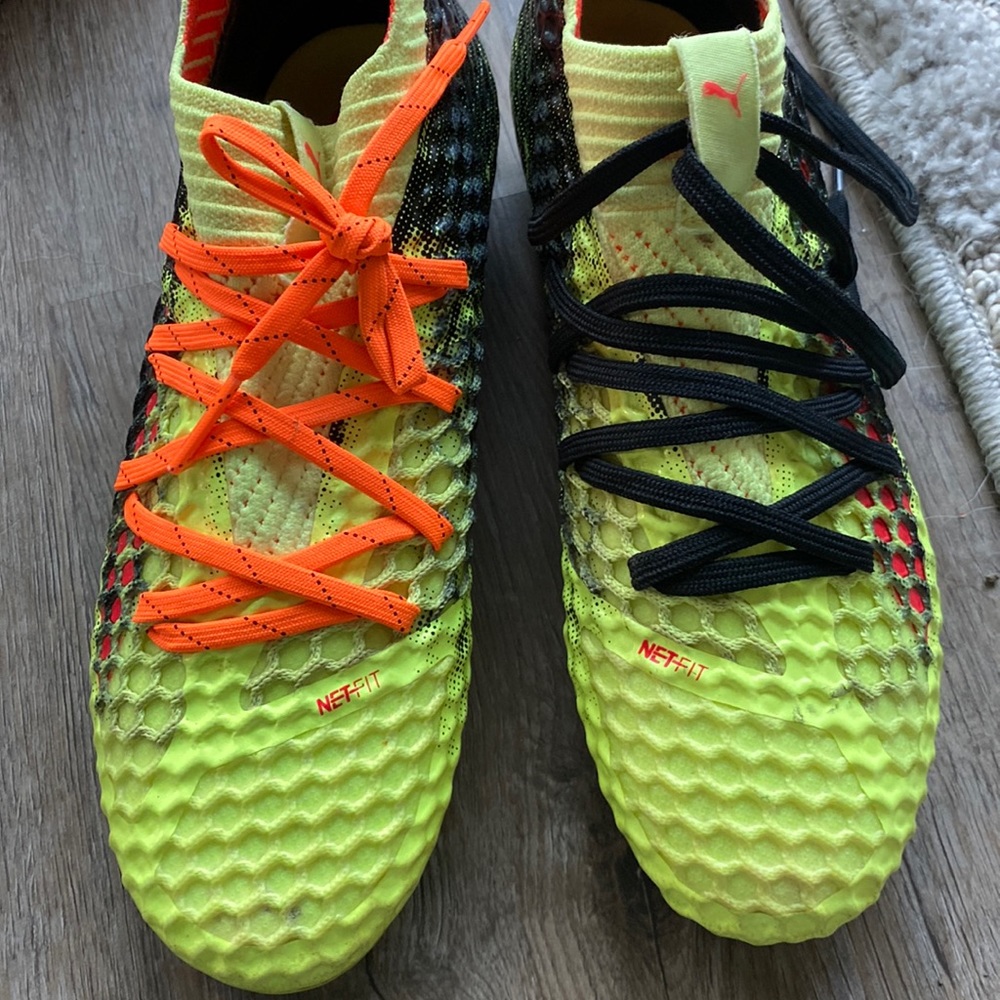 Unisex Soccer cleats